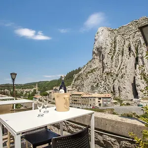 De La Citadelle Hotell