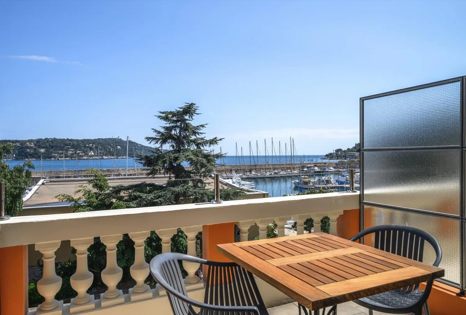 Hotel De La Darse Villefranche-sur-Mer 2*,