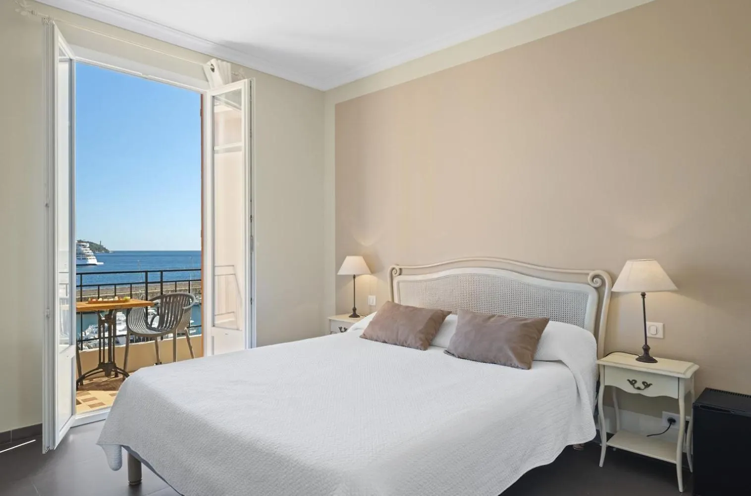Hotel De La Darse Villefranche-sur-Mer 2*,